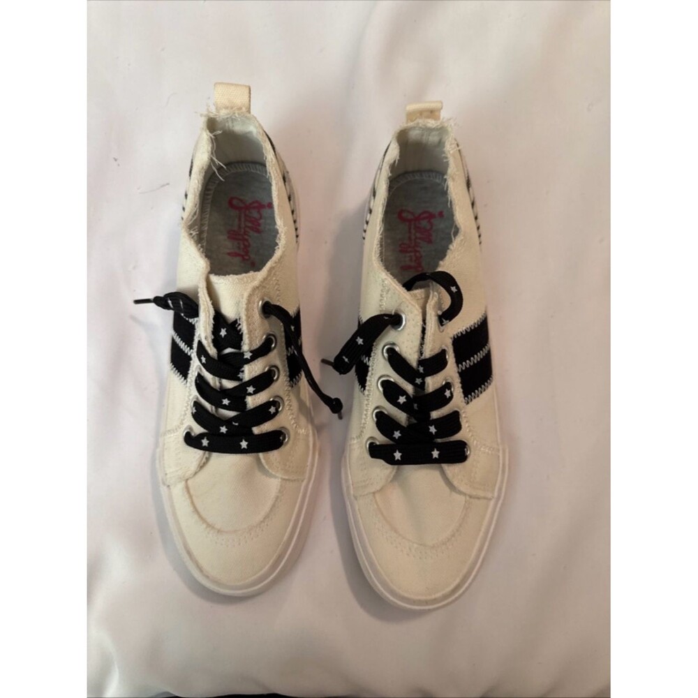 Jellypop Women's White and Cream Trainers